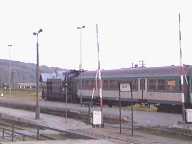 Pocig zatrzyma si na stacji. Skad: SM42+2 wagony serii Bh. argonowo: SMrodek albo wibrator plus dwa ryflaki. Ten skad o 20:55 odjedzie do Kartuz jako pocig 66339. Tymczasem musim usun go ze stacji - i tu zaczynaj si nasze manewry.