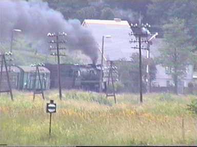 Zauwaylicie semafor? Na niewielu stacjach ju takie pozostay... A nastawnia w Somoninie jest naprawd unikalna, o czym moe innym razem.