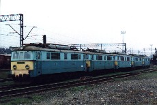 Pi odstawionych ET21 w lokomotywowni Legnica...